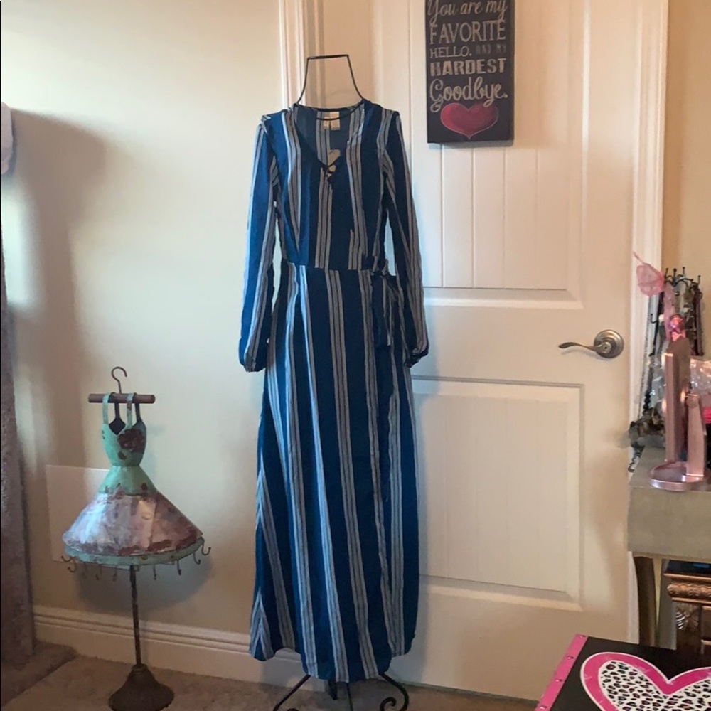BNWT Japna XS wrap maxi dress